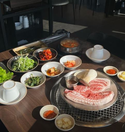 고기왕 하귀애월점이 애월 고기집 중 반찬 구성이 돋보이는 이유